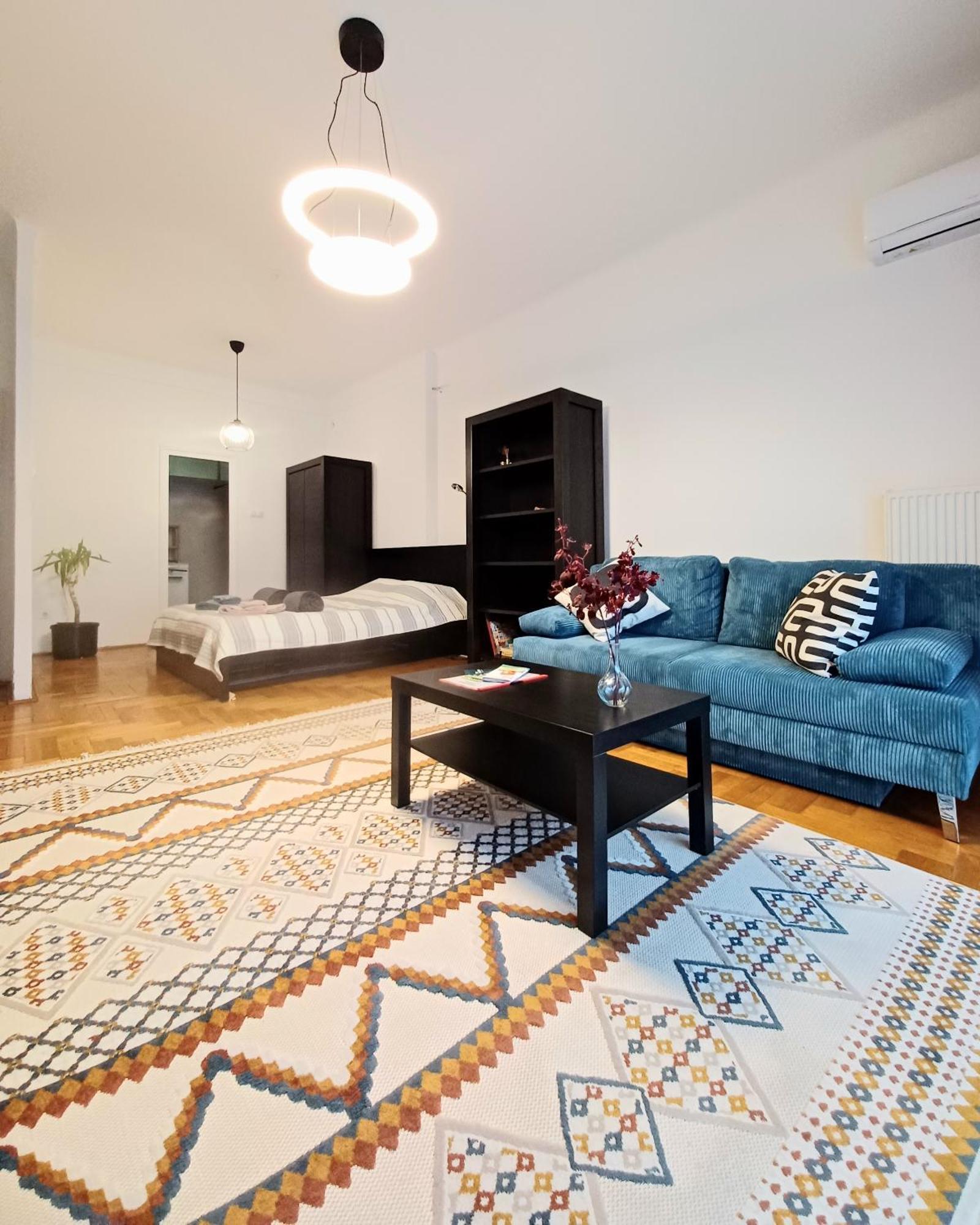 Hero's Square Apartamento *